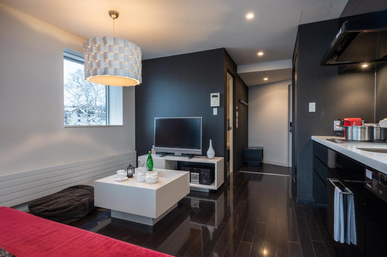 Kira Kira Suites By H2 Life Куттян Экстерьер фото