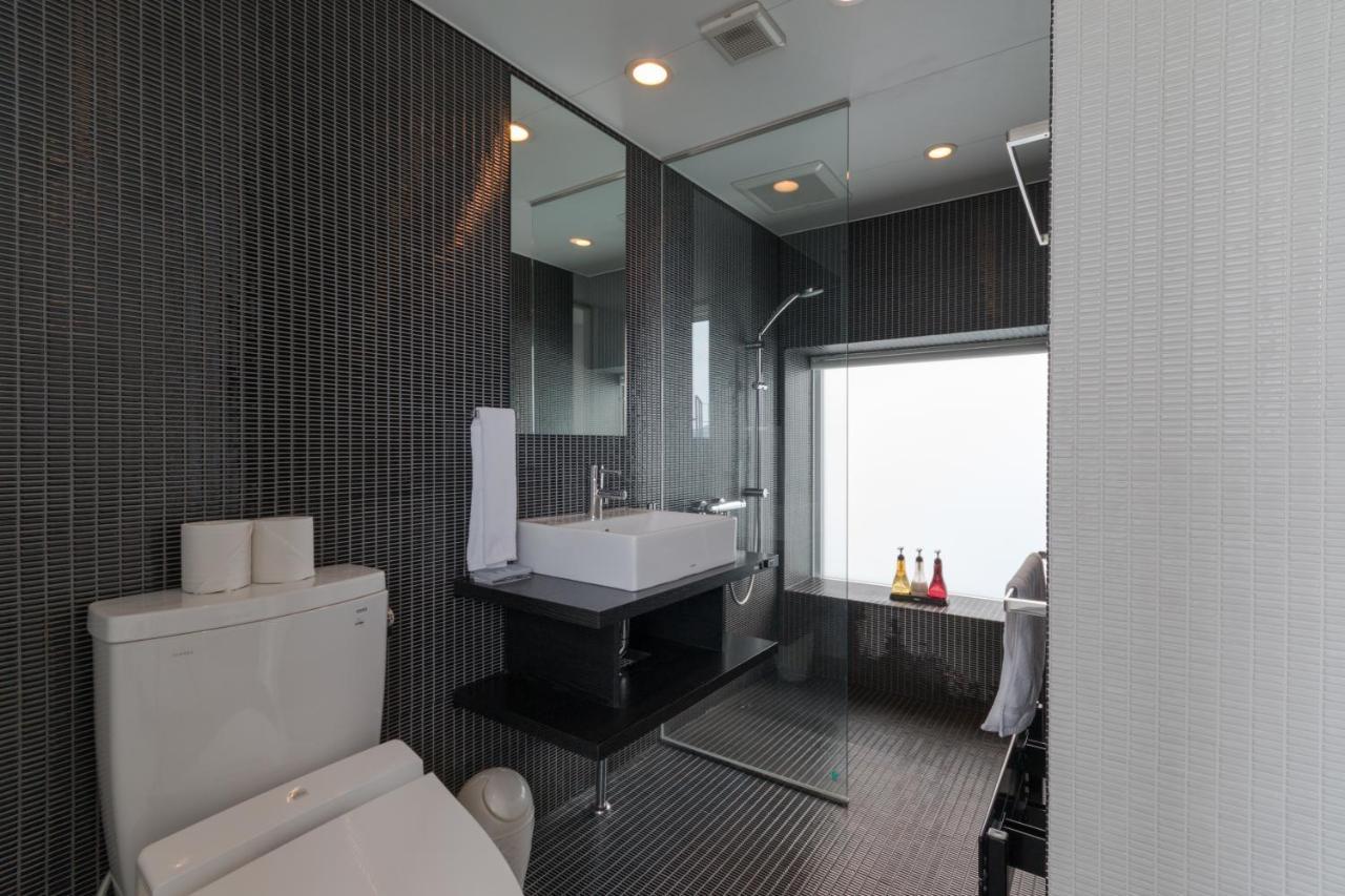 Kira Kira Suites By H2 Life Куттян Экстерьер фото