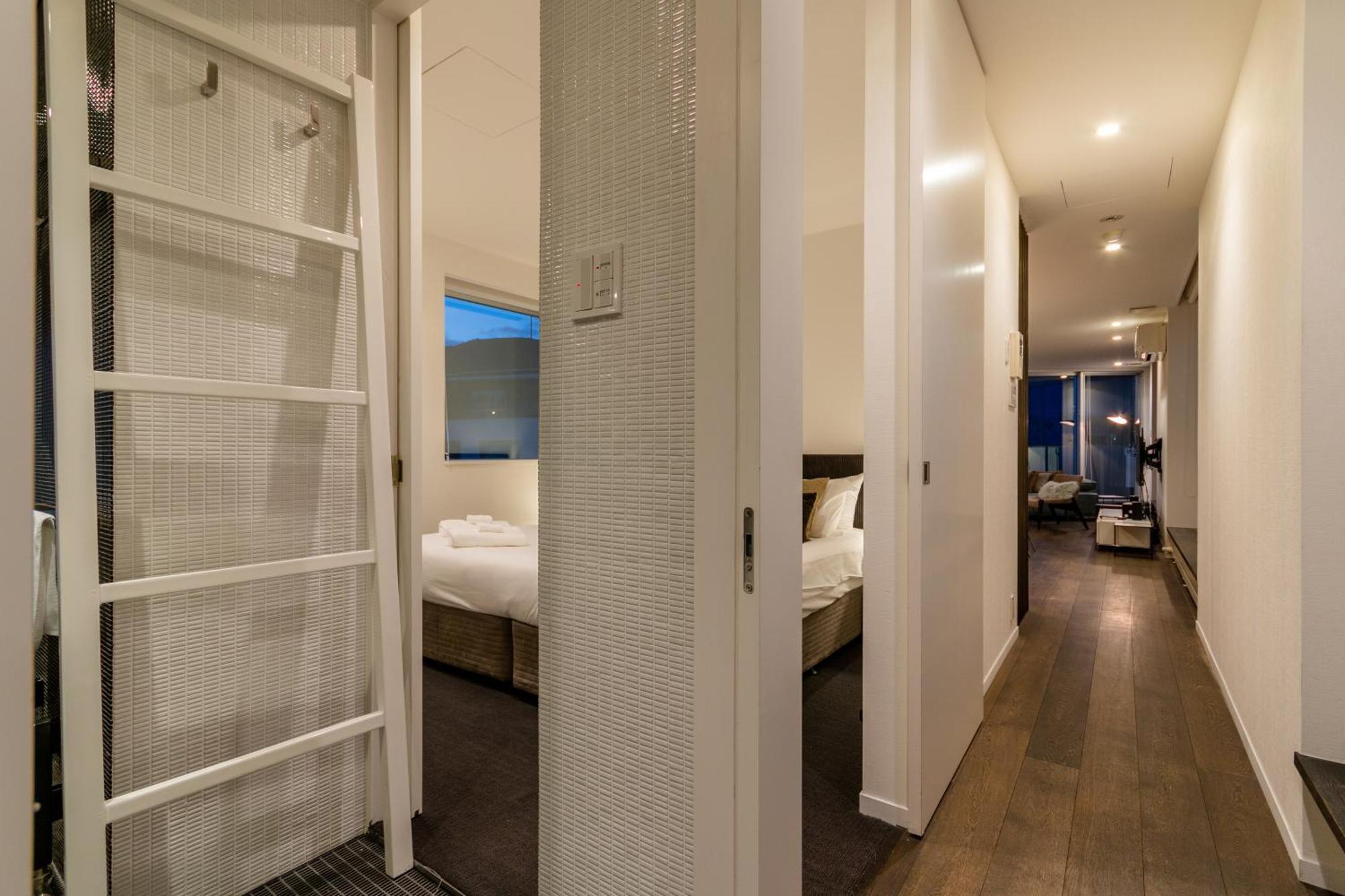 Kira Kira Suites By H2 Life Куттян Экстерьер фото